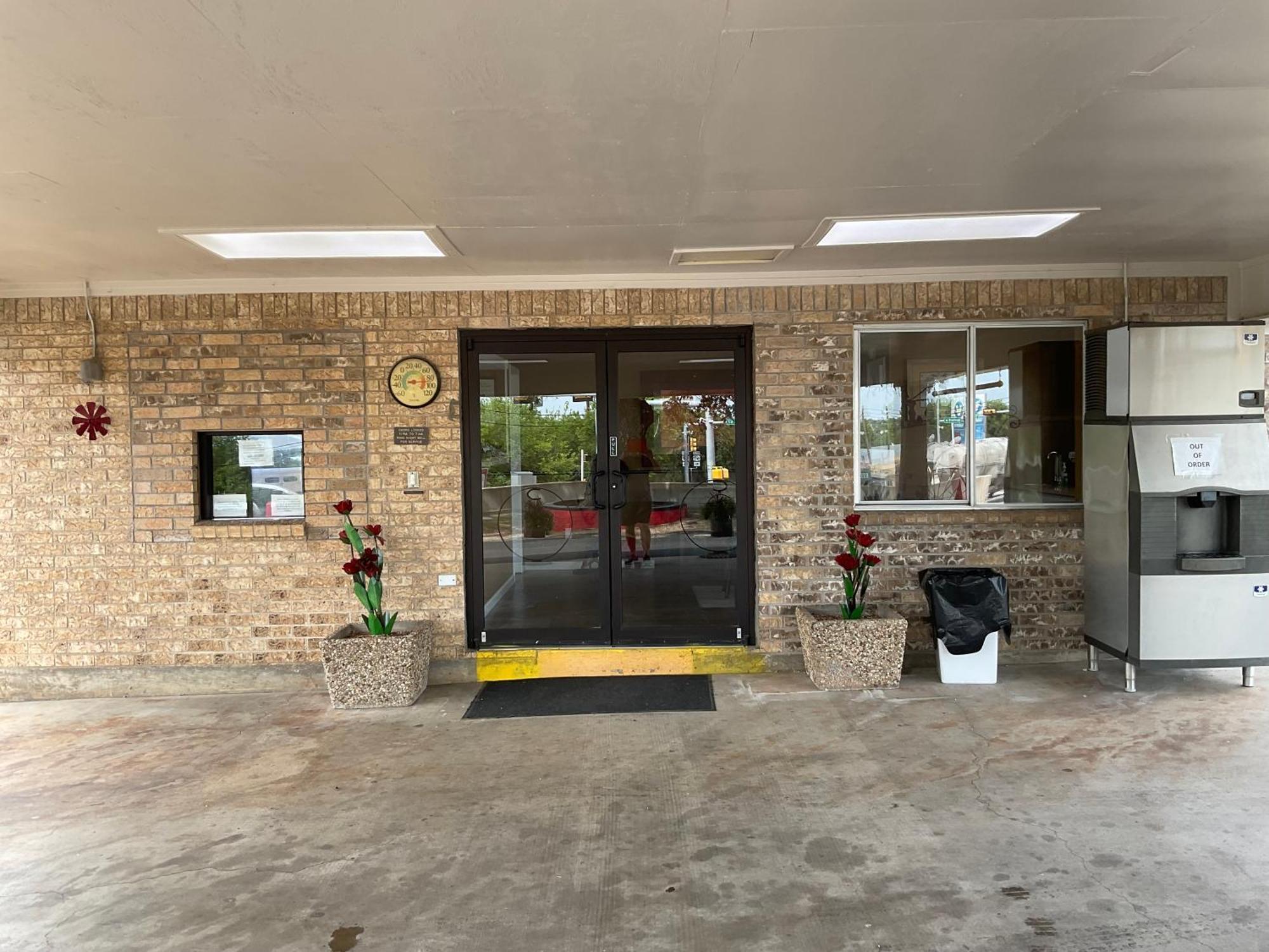Glen Rose Inn & Suites Dış mekan fotoğraf
